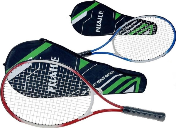 Tennismaila kotelossa